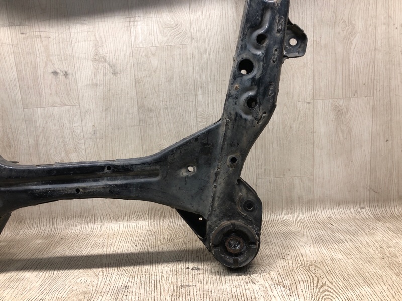 Балка передней подвески RX300/330/350/400 03-09 Внедорожник 3.5 2GR-FE Балка передней подвески RX300/330/350/400 03-09 Внедорожник 3.5 2GR-FE