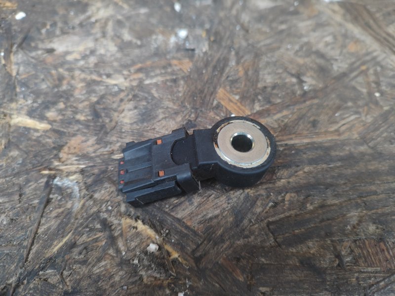 Запчасть датчик детонации DODGE JOURNEY 08-20 2016 2.4 ED3 5033316AB Б/У Датчик детонации DODGE JOURNEY 08-20 2016 2.4 ED3 5033316AB Б/У