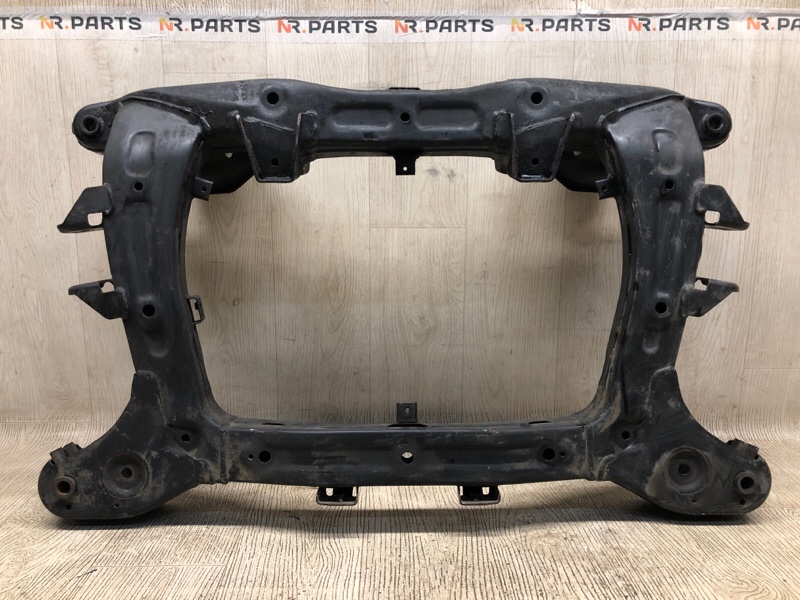 Запчасть балка передней подвески HYUNDAI H1 07-21 TQ 2.4 G4KG 624104H155 Б/У Балка передней подвески HYUNDAI H1 07-21 TQ 2.4 G4KG 624104H155 Б/У