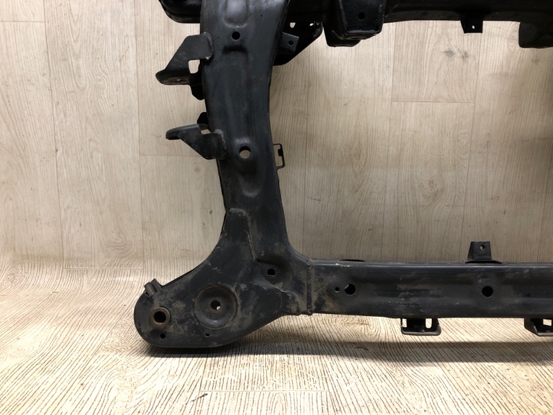 Балка передней подвески HYUNDAI H1 07-21 TQ 2.4 G4KG Балка передней подвески HYUNDAI H1 07-21 TQ 2.4 G4KG