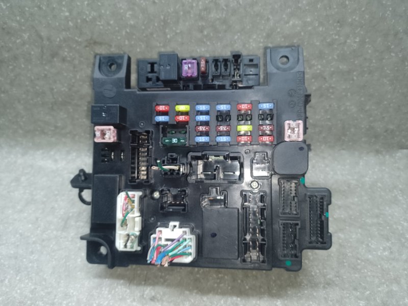 Запчасть блок предохранителей салон MITSUBISHI ASX / OUTLANDER SPORT 10-21 2.0 4B11 8637A646 Б/У Блок предохранителей салон MITSUBISHI ASX / OUTLANDER SPORT 10-21 2.0 4B11 8637A646 Б/У