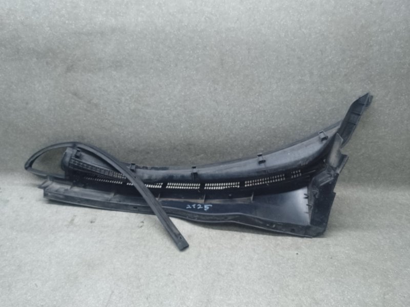 Пластик под лобовое стекло / Жабо правый MITSUBISHI ASX / OUTLANDER SPORT 10-21 2.0 4B11