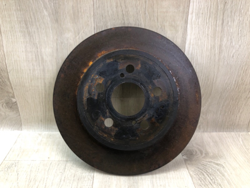 Запчасть тормозной диск задний TOYOTA PRIUS - 30 09-17 42431-12310 Б/У Тормозной диск задний TOYOTA PRIUS - 30 09-17 42431-12310 Б/У