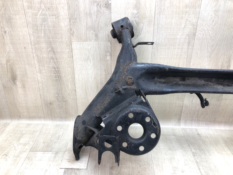 Балка задней подвески PRIUS - 30 09-17 Балка задней подвески PRIUS - 30 09-17