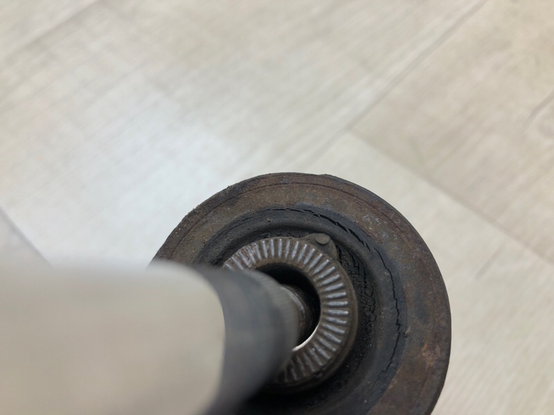 Рычаг задней подвески поперечный нижний левый RAV4 05-12 Рычаг задней подвески поперечный нижний левый RAV4 05-12