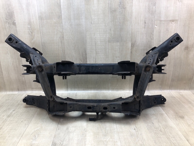 Балка задней подвески RAV4 05-12 Балка задней подвески RAV4 05-12