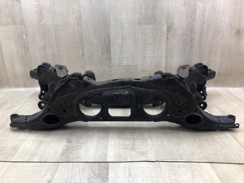 Балка задней подвески RAV4 05-12 Балка задней подвески RAV4 05-12