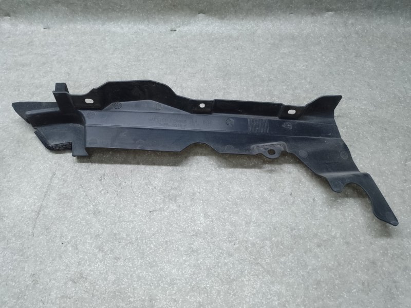 Дефлектор радиатора правый ASX / OUTLANDER SPORT 10-21 2.0 4B11 Дефлектор радиатора правый ASX / OUTLANDER SPORT 10-21 2.0 4B11