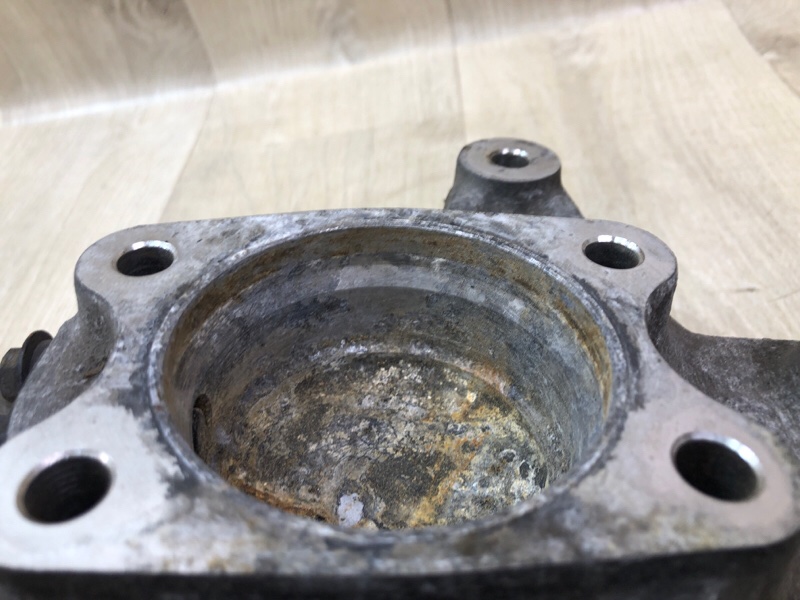 Цапфа задняя левая SONATA YF 10-14 2012 2.4 G4KJ Цапфа задняя левая SONATA YF 10-14 2012 2.4 G4KJ