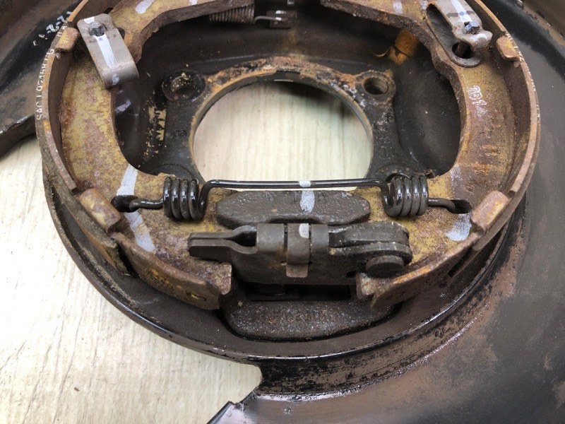 Тормозной механизм задний левый HYUNDAI SONATA YF 10-14 2.4 G4KJ Тормозной механизм задний левый HYUNDAI SONATA YF 10-14 2.4 G4KJ