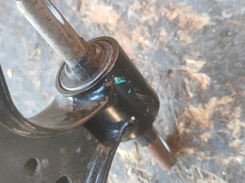 Рычаг передней подвески нижний левый X-TRAIL/ROGUE T32 13-20 2016 2.5 QR25DE