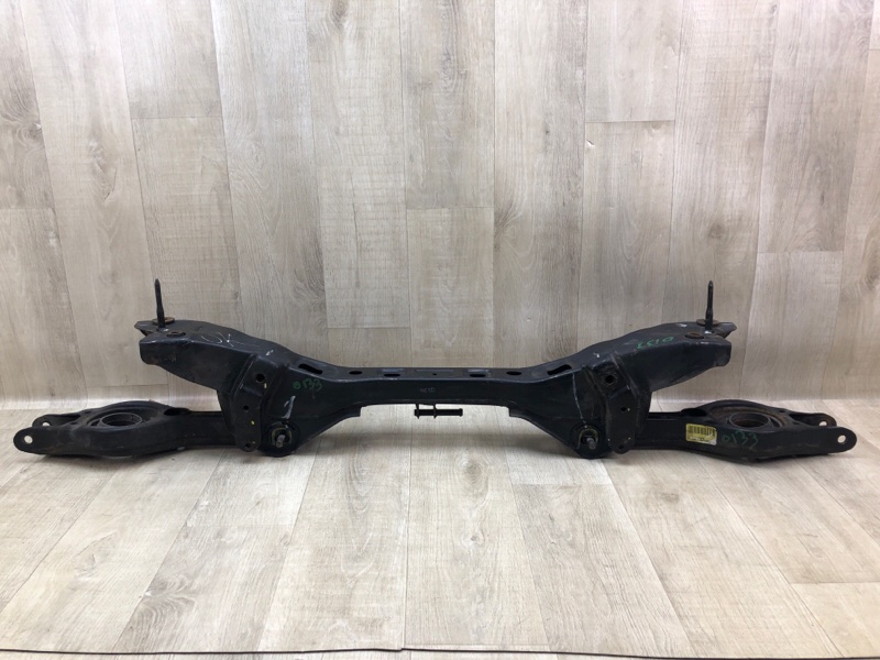 Запчасть балка задней подвески HYUNDAI SONATA YF 10-14 2012 2.4 G4KJ 554054C050 Б/У Балка задней подвески HYUNDAI SONATA YF 10-14 2012 2.4 G4KJ 554054C050 Б/У