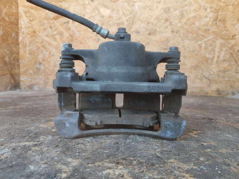 Суппорт тормозной передний левый X-TRAIL/ROGUE T32 13-20 2016 2.5 QR25DE Суппорт тормозной передний левый X-TRAIL/ROGUE T32 13-20 2016 2.5 QR25DE