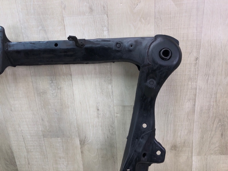 Балка передней подвески CAMRY 40 06-11 Балка передней подвески CAMRY 40 06-11