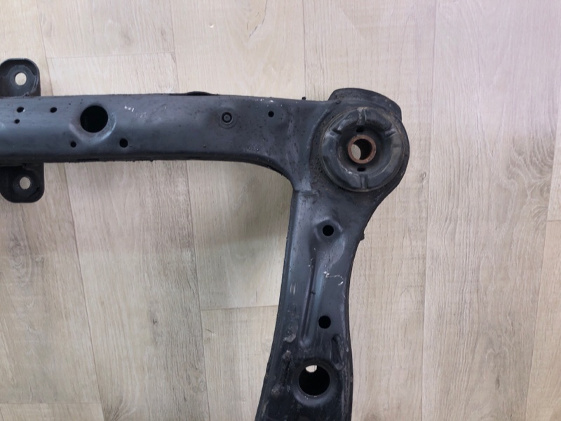 Балка передней подвески CAMRY 40 06-11 Балка передней подвески CAMRY 40 06-11