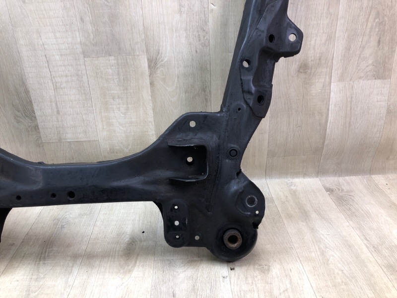 Балка передней подвески CAMRY 40 06-11 Балка передней подвески CAMRY 40 06-11