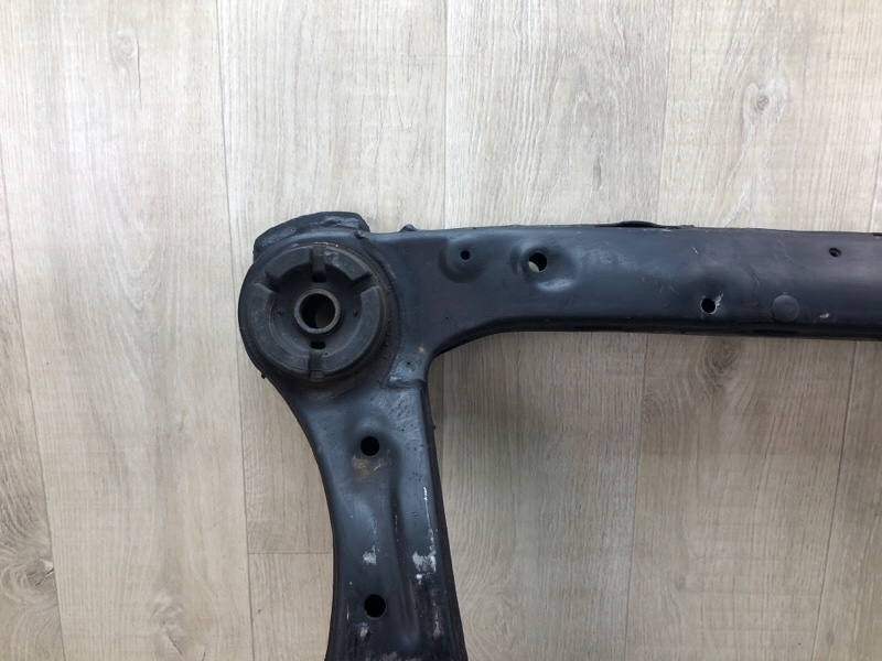 Балка передней подвески CAMRY 40 06-11 Балка передней подвески CAMRY 40 06-11