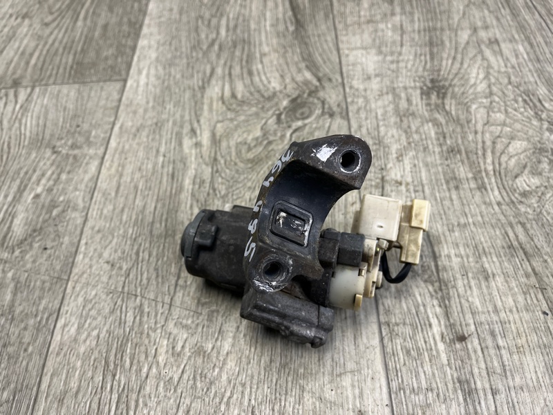 Замок зажигания TOYOTA CAMRY 30 02-06 2.4 2AZFE Замок зажигания TOYOTA CAMRY 30 02-06 2.4 2AZFE