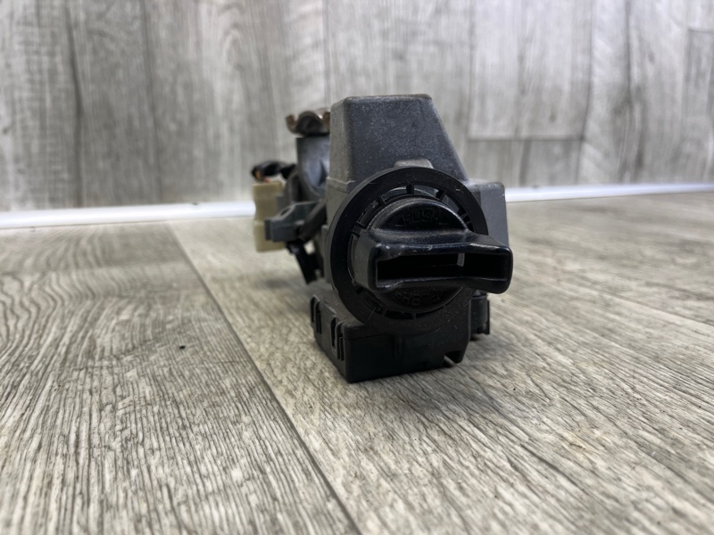 Замок зажигания GRAND VITARA 05-15 2008 2.7 H27A Замок зажигания GRAND VITARA 05-15 2008 2.7 H27A