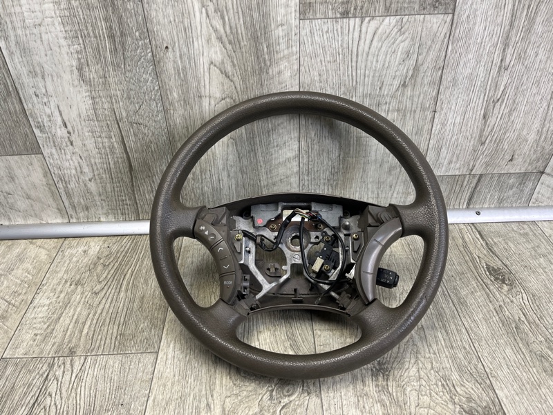 Запчасть руль TOYOTA CAMRY 30 02-06 2005 2.4 2AZFE 4510006B61E0 Б/У Руль TOYOTA CAMRY 30 02-06 2005 2.4 2AZFE 4510006B61E0 Б/У