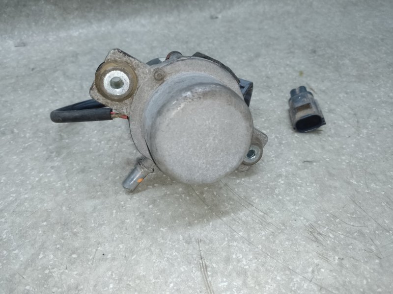 Насос продувки катализатора JEEP CHEROKEE 14- 3.2 EHB