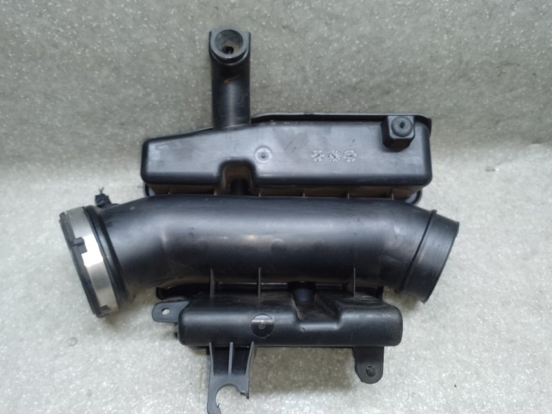 Патрубок воздушного фильтра CHEROKEE 14- 2014 3.2 EHB