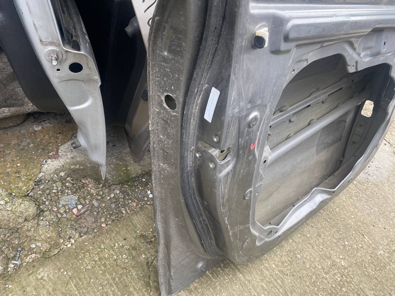 Дверь передняя левая SORENTO XM 09-14 2012 Внедорожник 3.5