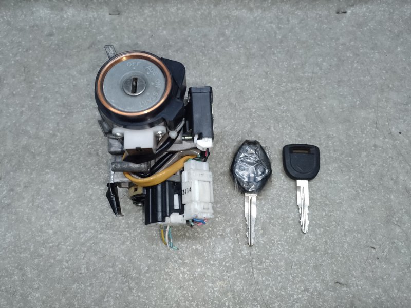 Запчасть замок зажигания MITSUBISHI ASX / OUTLANDER SPORT 10-21 2.0 4B11 4408A186 Б/У Замок зажигания MITSUBISHI ASX / OUTLANDER SPORT 10-21 2.0 4B11 4408A186 Б/У