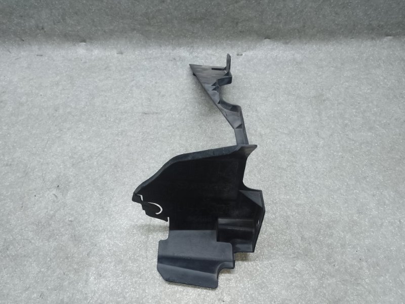 Дефлектор радиатора левый CX-7 06-12 2011 2.5 L (L5-VE)