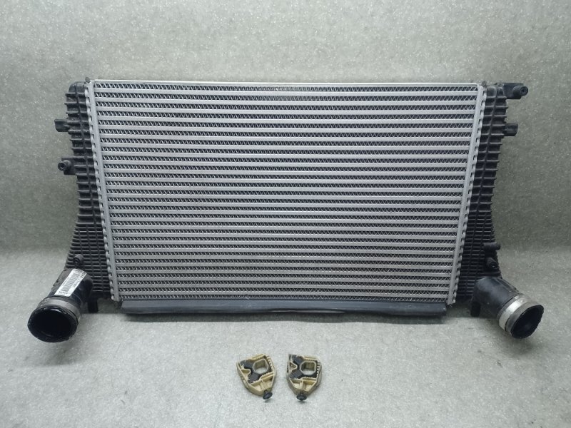 Запчасть радиатор интеркулера VOLKSWAGEN PASSAT B7 11-15 2014 1.8 CPRA 1K0145803CC Б/У Радиатор интеркулера VOLKSWAGEN PASSAT B7 11-15 2014 1.8 CPRA 1K0145803CC Б/У