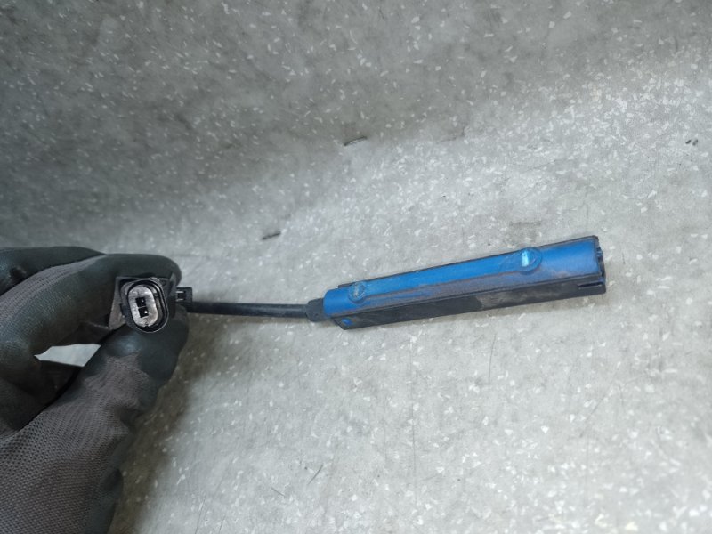 Замок капота PASSAT B7 11-15 2014 1.8 CPRA Замок капота PASSAT B7 11-15 2014 1.8 CPRA