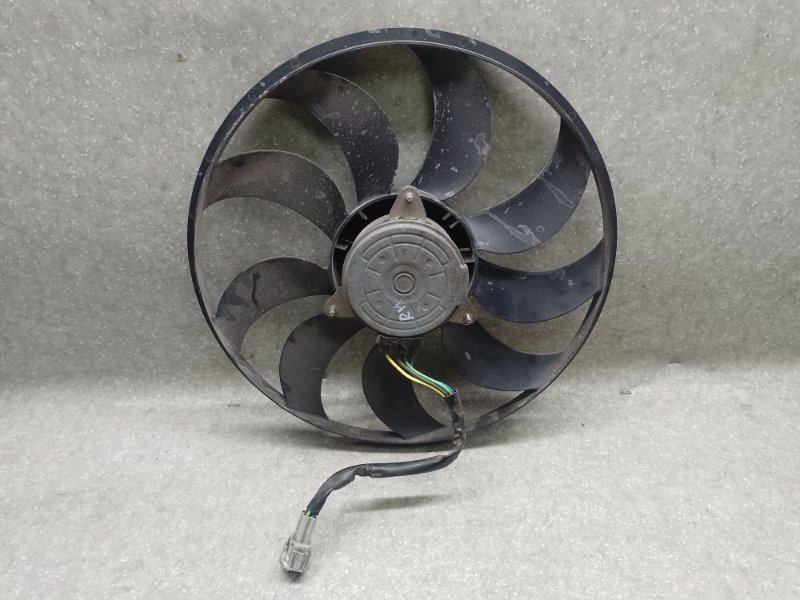 Вентилятор основного радиатора правый X-TRAIL/ROGUE T32 13-20 2016 2.5 QR25DE Вентилятор основного радиатора правый X-TRAIL/ROGUE T32 13-20 2016 2.5 QR25DE