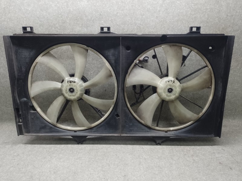 Запчасть диффузор вентилятора основного радиатора TOYOTA CAMRY 40 06-11 16711AD010 Б/У Диффузор вентилятора основного радиатора TOYOTA CAMRY 40 06-11 16711AD010 Б/У