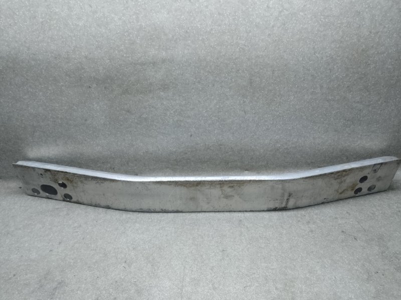 Усилитель переднего бампера LEAF 10-17 EM61 Усилитель переднего бампера LEAF 10-17 EM61