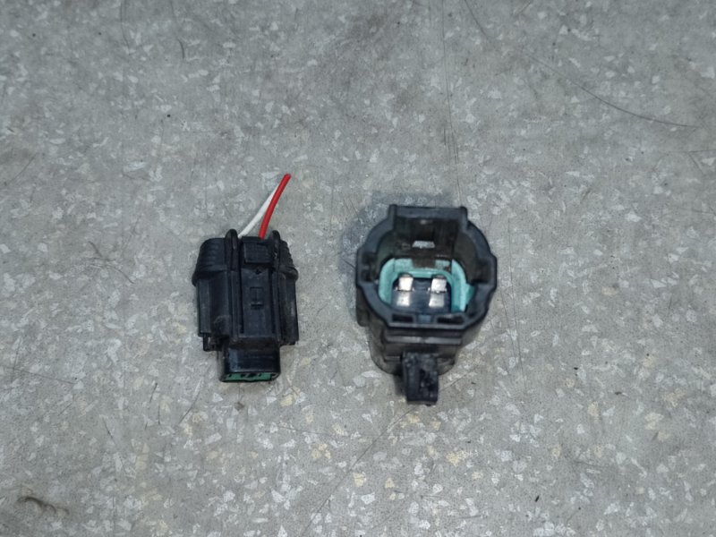 Датчик температуры наружного воздуха LEAF 10-17 EM61 Датчик температуры наружного воздуха LEAF 10-17 EM61