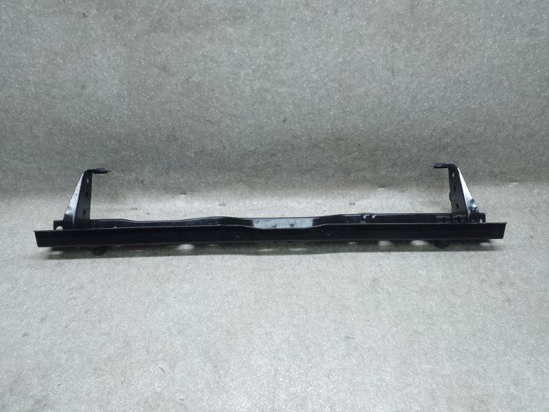 Панель передняя верхняя LEAF 10-17 EM61 Панель передняя верхняя LEAF 10-17 EM61