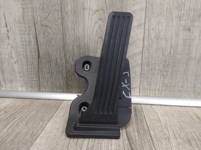 Запчасть педаль газа MAZDA CX-3 14-18 GHK3-41-600D Б/У Педаль газа MAZDA CX-3 14-18 GHK3-41-600D Б/У
