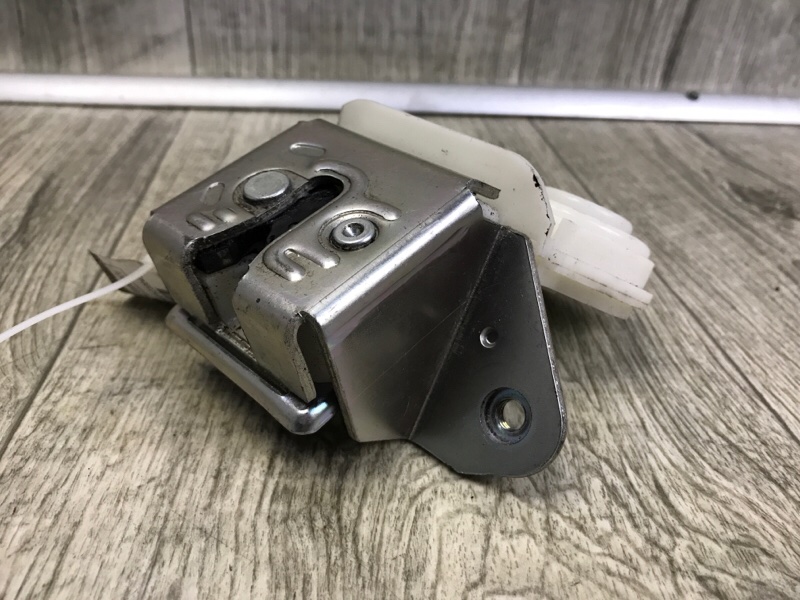 Замок крышки багажника HONDA CROSSTOUR 09-15 Внедорожник 2.4 Замок крышки багажника HONDA CROSSTOUR 09-15 Внедорожник 2.4