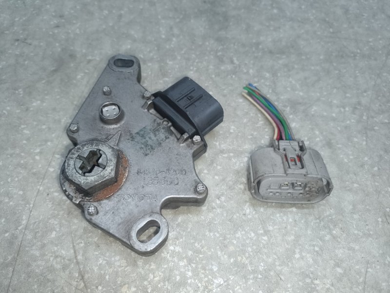 Датчик положения селектора АКПП TOYOTA RAV4 05-12 2007 3.5 2GR-FE 8454042010 Б/У
