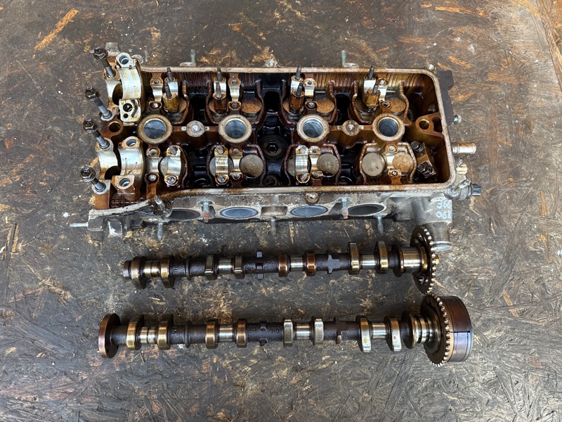 Головка блока цилиндров CAMRY 40 06-11 Головка блока цилиндров CAMRY 40 06-11