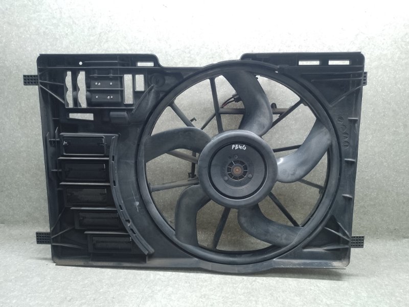 Запчасть диффузор вентилятора основного радиатора FORD ESCAPE 12-19 2.0 HDTX CV6Z-8C607-S Б/У Диффузор вентилятора основного радиатора FORD ESCAPE 12-19 2.0 HDTX CV6Z-8C607-S Б/У