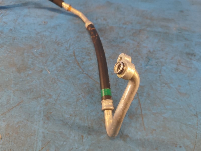 Трубка кондиционера PRIUS 16- 2016 1.8 2ZRFXE