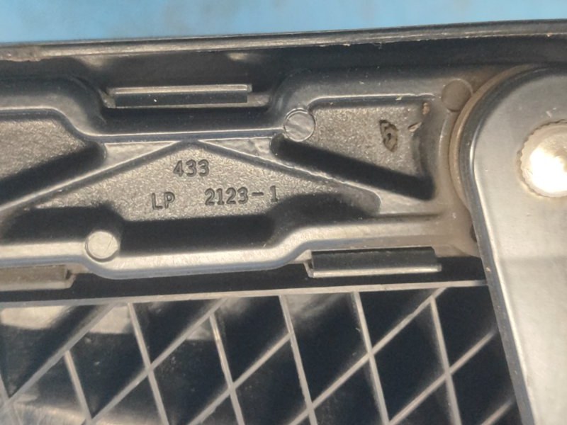 Поводок стеклоочистителя передний правый TOYOTA PRIUS - 30 09-17