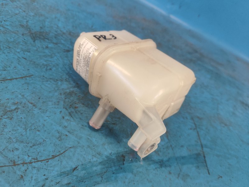 Расширительный бачок инвертора PRIUS - 30 09-17