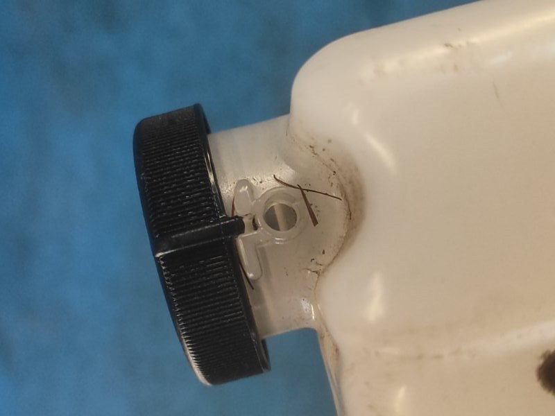 Расширительный бачок инвертора PRIUS - 30 09-17