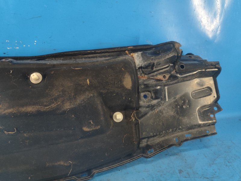 Поддон механизма дворников PRIUS - 30 09-17