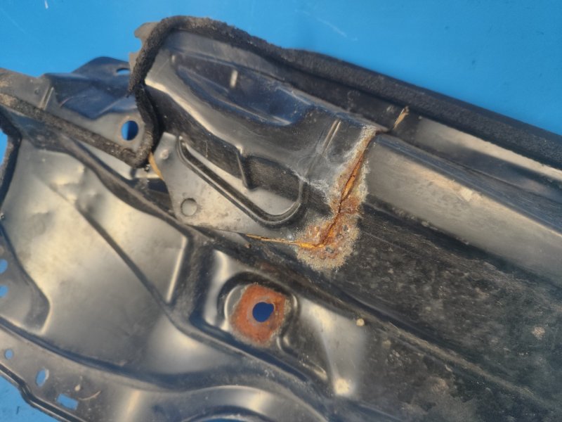 Поддон механизма дворников PRIUS - 30 09-17