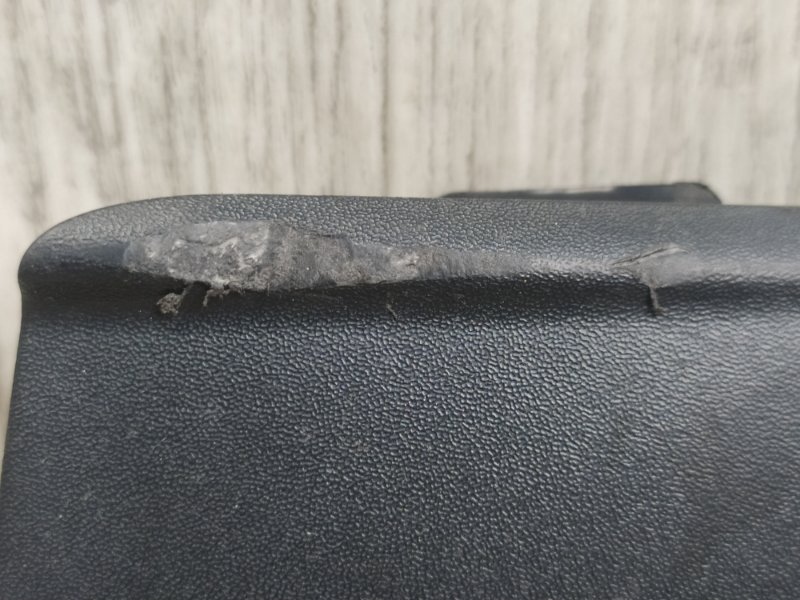 Заглушка буксировочного крюка передняя 3 BL 09-13