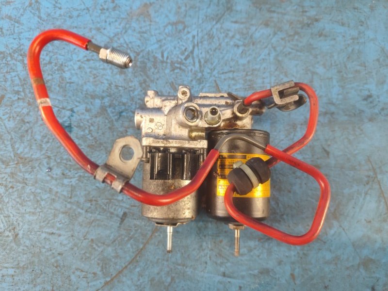 Вакуумный усилитель тормозов TOYOTA PRIUS - 30 09-17 47070-47050 Б/У