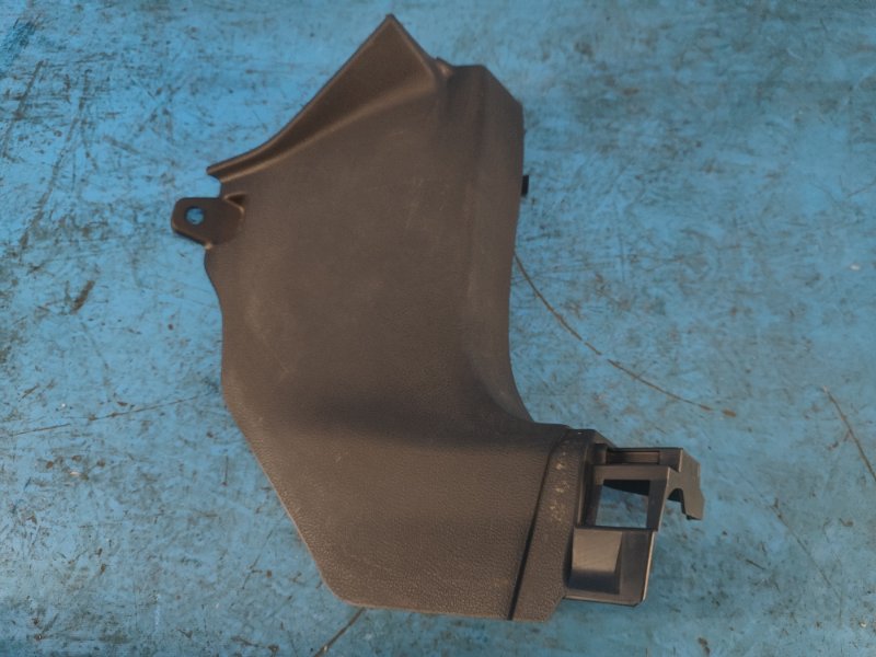 Пластик салона передний правый NISSAN X-TRAIL/ROGUE T33 20- 2021 2.5 PR25DD 66900-6RA0A Б/У